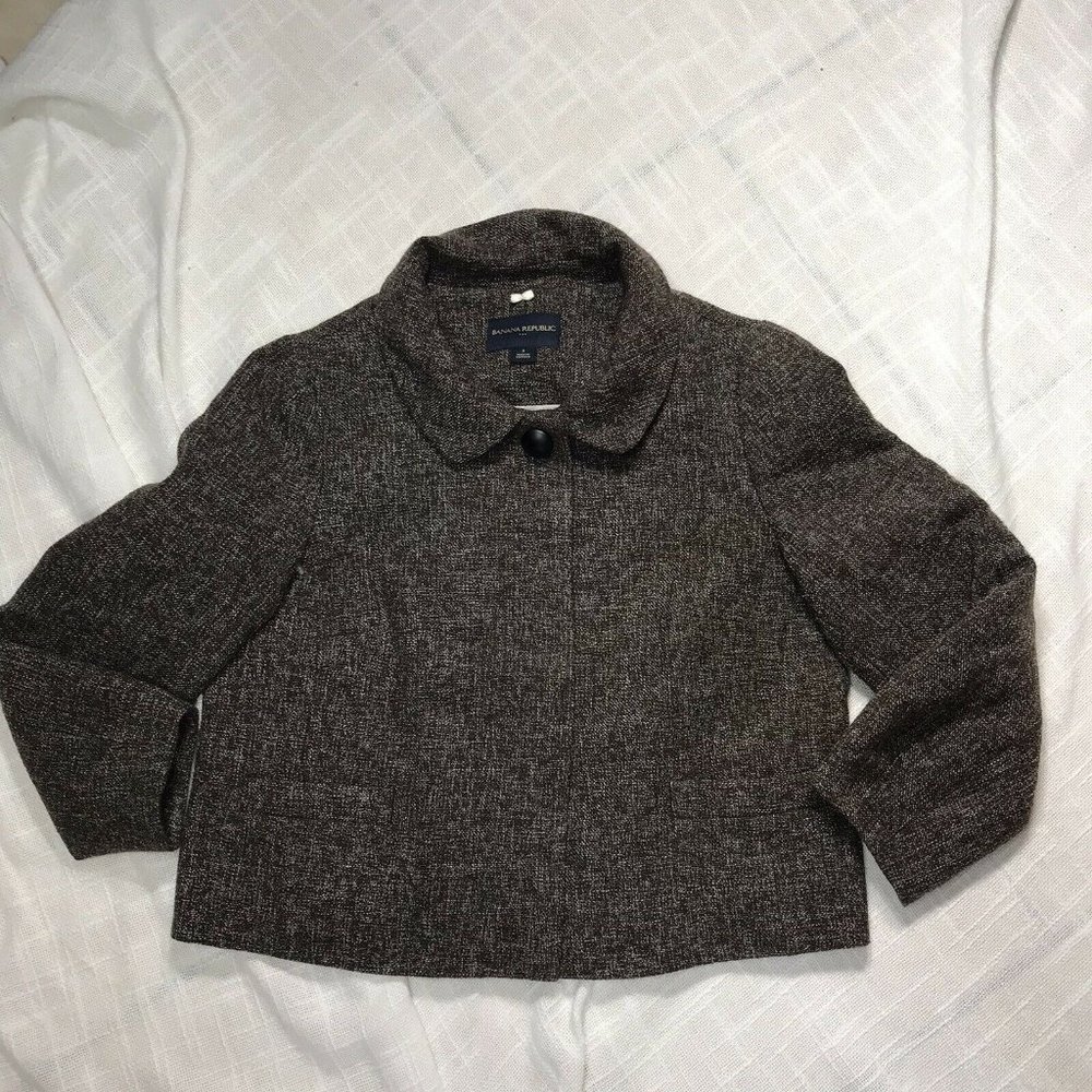 Banana Republic Women’s Winter Blazer Jacket Brown Size 4 Lined Buttoned Croppe